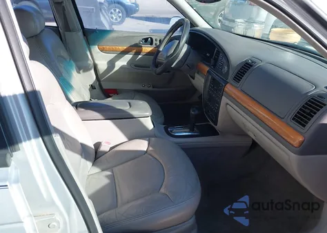 1998 Lincoln Continental z USA, uszkodzony, nr VIN 1LNFM97V8WY637860